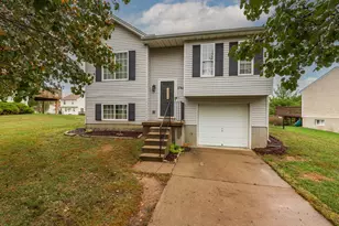 2766 Presidential Dr, Hebron, KY 41048 - Photo 1