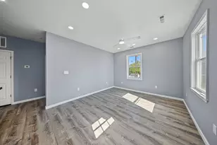 212 Helen St, Ludlow, KY 41016 - Photo 7