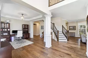 8641 Treeline Dr, Florence, KY 41042 - Photo 3