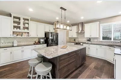 8641 Treeline Drive, Florence, KY 41042 - Photo 9
