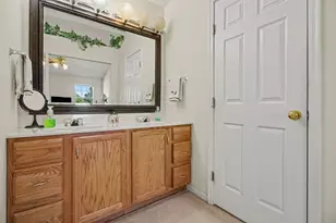 7422 Thunder Ridge Dr, Florence, KY 41042 - Photo 11