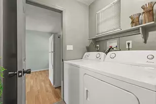 301 Eastern Ave, Elsmere, KY 41018 - Photo 13