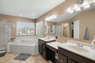 8989 Crimson Oak Dr, Florence, KY 41042 - Photo 23