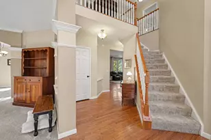 8989 Crimson Oak Dr, Florence, KY 41042 - Photo 5