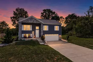 126 Sheffield Dr, Dry Ridge, KY 41035 - Photo 1