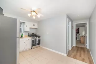 22 Wallace Ave, Florence, KY 41042 - Photo 9