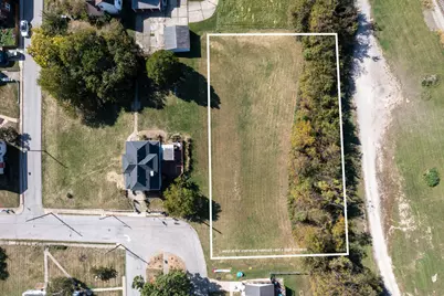 100 Summit Drive, Covington, KY 41015 - Photo 1