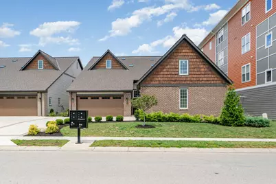 605 Manhattan Boulevard #202, Dayton, KY 41074 - Photo 1