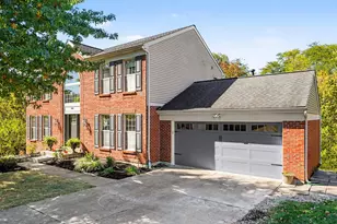 686 Meadow Wood Dr, Crescent Springs, KY 41017 - Photo 1
