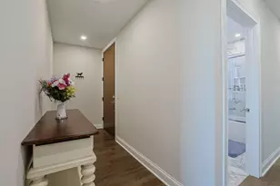 900 Ovation Wy, Newport, KY 41071 - Photo 5