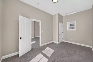 224 E Robbins St, Covington, KY 41011 - Photo 17