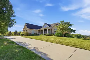 2341 Grandin Ct, Hebron, KY 41048 - Photo 7