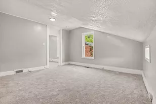 728 W 9th St, Covington, KY 41011 - Photo 25