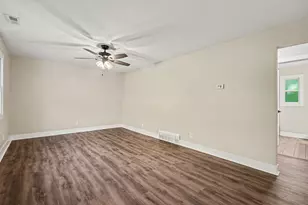 2047 Amsterdam Rd, Crescent Springs, KY 41017 - Photo 5