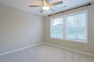 566 Foxhill Dr, Crescent Springs, KY 41017 - Photo 11