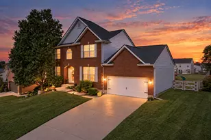 7492 Harvestdale Ln, Florence, KY 41042 - Photo 1