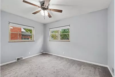 94 W Vernon Lane, Fort Thomas, KY 41075 - Photo 13