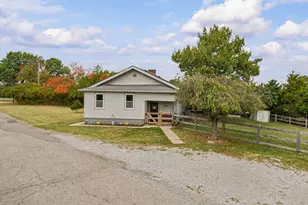566 Mason Rd, Taylor Mill, KY 41015 - Photo 1