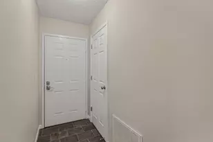 42 Rio Grande Cir, Florence, KY 41042 - Photo 3