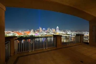 100 W Rivercenter Boulevard #PH2A, Covington, KY 41011 - Photo 41
