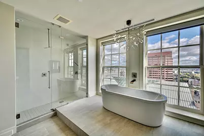 100 W Rivercenter Boulevard #PH2A, Covington, KY 41011 - Photo 33