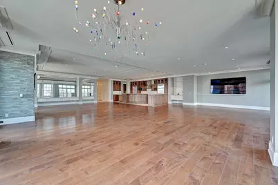 100 W Rivercenter Boulevard #PH2A, Covington, KY 41011 - Photo 19