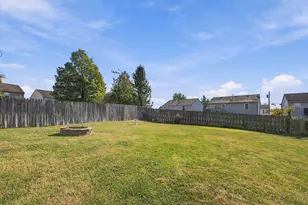 1081 Pebble Creek Dr, Elsmere, KY 41018 - Photo 9