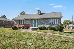 66 Kelley Dr, Florence, KY 41042 - Photo 1