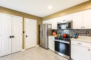8544 Wiltshire Way, Florence, KY 41042 - Photo 7