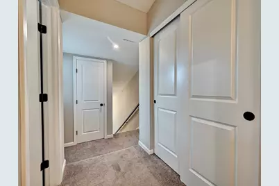 654 Foxhill Drive, Crescent Springs, KY 41017 - Photo 19