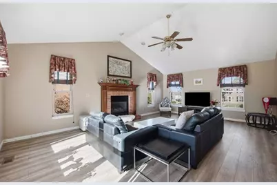 8526 Woodcreek Drive, Florence, KY 41042 - Photo 7