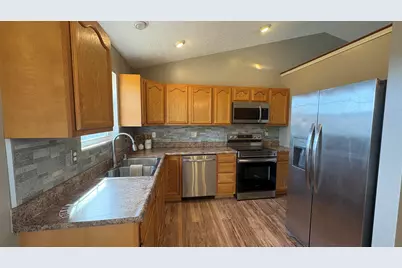 118 Summerfield Drive, Dry Ridge, KY 41035 - Photo 3
