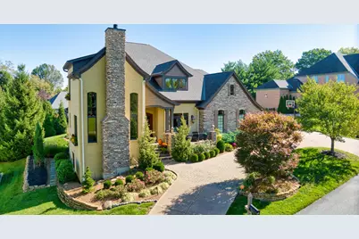 8 Whitehouse Drive, Crestview Hills, KY 41017 - Photo 1