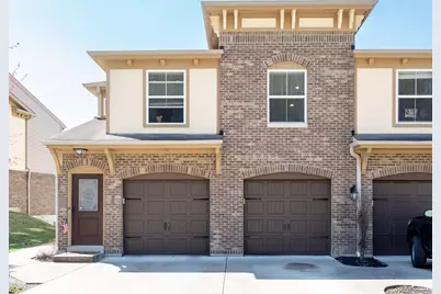 2405 Rolling Hills Drive #9-101, Covington, KY 41017 - Photo 1