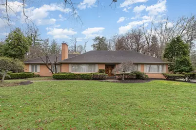 1923 Fortside Circle, Fort Mitchell, KY 41011 - Photo 1