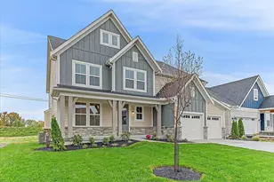 923 Fairbanks Ln, Southgate, KY 41071 - Photo 1