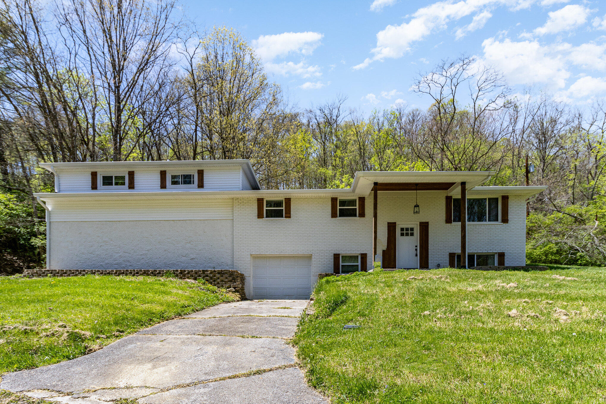 2433 Holds Branch Rd, Fort Mitchell, KY 41017 - MLS 631805 - Coldwell ...