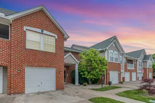 202 Langshire Ct, Florence, KY 41042 - Photo 1