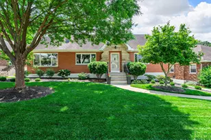 6 Barbara Cir, Fort Wright, KY 41011 - Photo 1