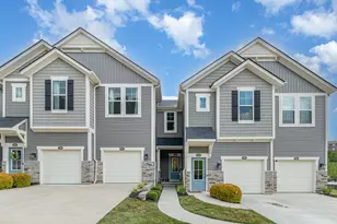 736 Streamside Dr, Alexandria, KY 41001 - Photo 1