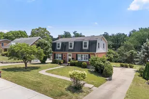 1717 Fort Henry Dr, Fort Wright, KY 41011 - Photo 1