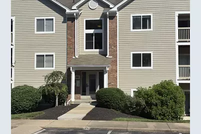 410 Lakeview Drive #11, Newport, KY 41071 - Photo 1