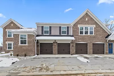 520 Foxhill Drive #14-103, Crescent Springs, KY 41017 - Photo 1