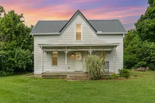 13549 Peach Grove Rd, California, KY 41007 - Photo 1