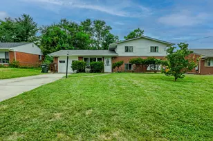 9 Juarez Cir, Covington, KY 41017 - Photo 1