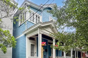 2017 Greenup St, Covington, KY 41014 - Photo 1