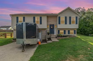 9 N Brushwood Ct N, Alexandria, KY 41001 - Photo 1