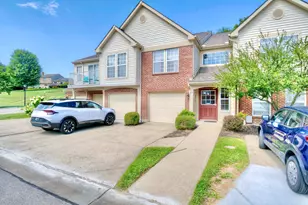 744 Valley Square Dr, Taylor Mill, KY 41015 - Photo 1