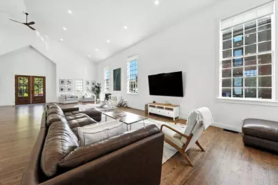 338 E 9th Street, Newport, KY 41071 - Photo 1