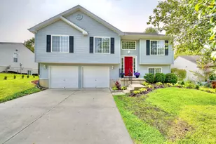 2731 Presidential Dr, Hebron, KY 41048 - Photo 1